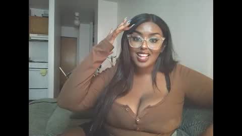 Snapshot of siminfox chatting on 09/25/25, 02:37 Simin Fox online show from 09/25/25, 02:37