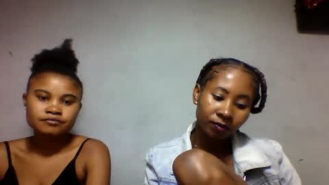 Snapshot of simirna98 chatting on 06/04/26, 09:15 simirna98 online show from 06/04/26, 09:15