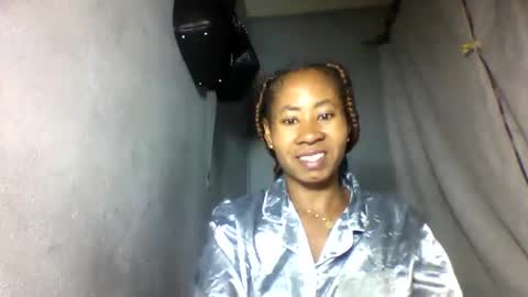 Snapshot of simirna98 chatting on 06/04/26, 11:33 simirna98 online show from 06/04/26, 11:33
