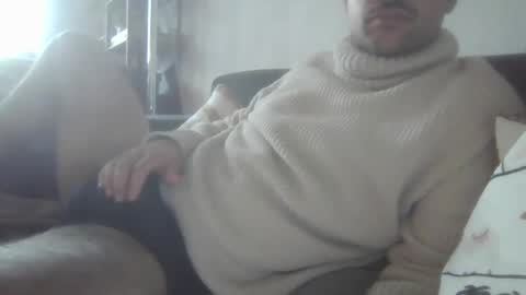 Snapshot of simml98 chatting on 12/06/24, 01:55 Sam online show from 12/06/24, 01:55
