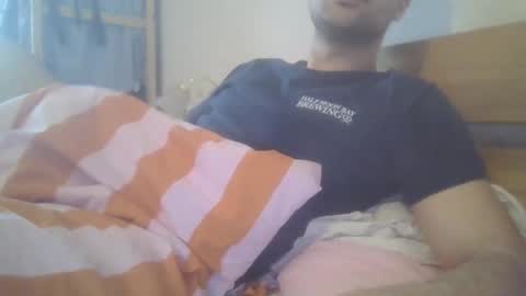 Snapshot of simml98 chatting on 02/08/26, 02:09 Sam online show from 02/08/26, 02:09