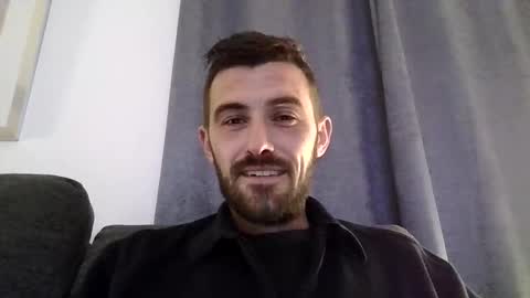 simomoliver online show from 11/19/25, 06:30