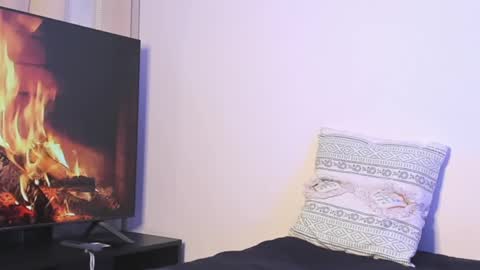 Simon Independent Model online show from 02/27/25, 11:31