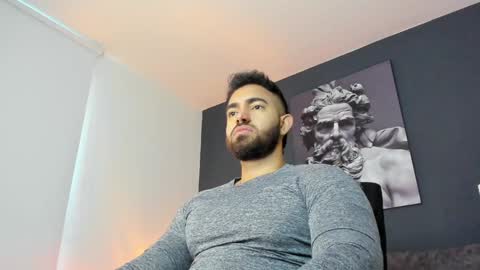 simon_leon01 online show from 12/12/24, 11:29