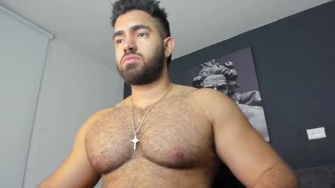simon_leon01 online show from 12/20/24, 12:08