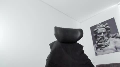 simon_leon01 online show from 07/09/26, 12:09