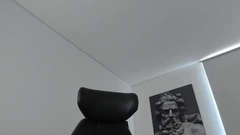 simon_leon01 online show from 07/28/26, 02:13