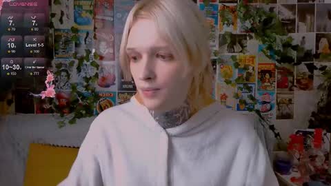 Snapshot of simona_rain chatting on 09/28/25, 09:09 Simona online show from 09/28/25, 09:09