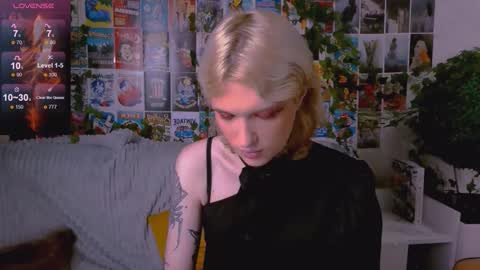 Snapshot of simona_rain chatting on 11/05/25, 11:16 Simona online show from 11/05/25, 11:16
