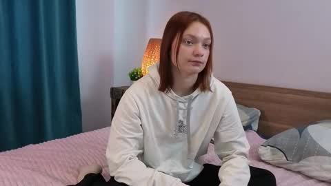Amelia online show from 09/24/25, 07:44
