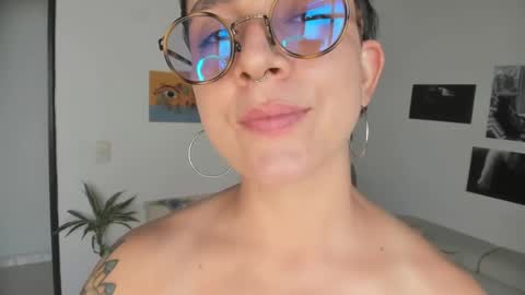 Sim. online show from 01/08/25, 04:33