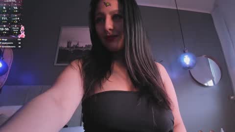 Simone Phill  online show from 02/28/25, 05:59