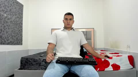 SIMON KELER online show from 07/30/26, 05:28