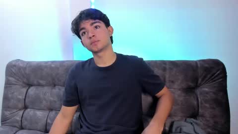 Snapshot of simonlambert__ chatting on 01/10/25, 02:23 Simon online show from 01/10/25, 02:23