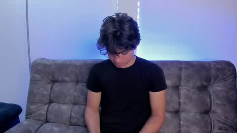 Snapshot of simonlambert__ chatting on 01/27/25, 07:24 Simon online show from 01/27/25, 07:24