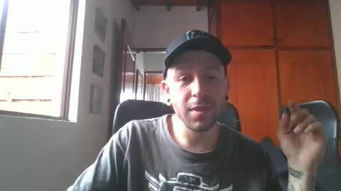 simonm777 online show from 10/17/25, 01:25