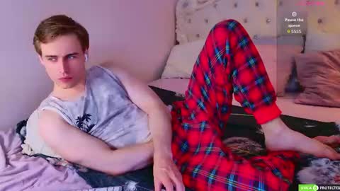 Simon online show from 07/30/26, 03:49