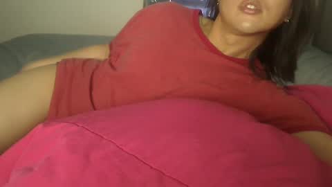 Snapshot of simple887 chatting on 12/14/24, 11:45 simple887 online show from 12/14/24, 11:45