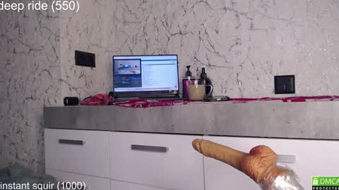 regina online show from 10/14/25, 07:42