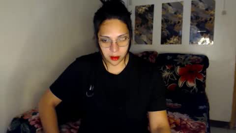 Snapshot of simplehellfire chatting on 10/05/25, 07:50 LEILA online show from 10/05/25, 07:50