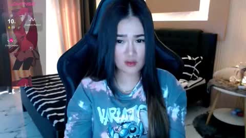 Snapshot of simplykhate chatting on 01/16/26, 01:31 Adrianna Fowler online show from 01/16/26, 01:31