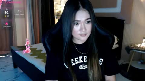 Snapshot of simplykhate chatting on 02/09/26, 12:58 Adrianna Fowler online show from 02/09/26, 12:58