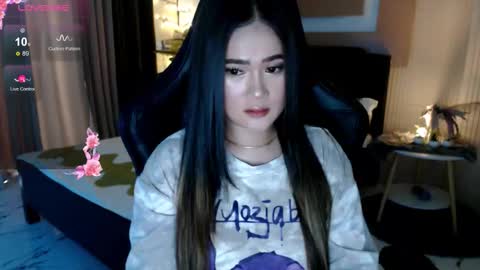 Snapshot of simplykhate chatting on 02/24/26, 02:20 Adrianna Fowler online show from 02/24/26, 02:20