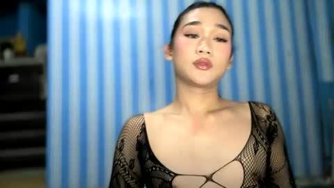 Kylie online show from 06/17/26, 02:40
