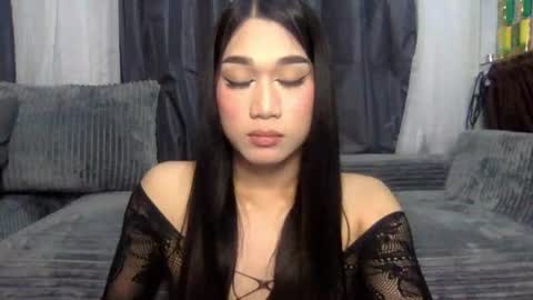Kylie online show from 06/25/26, 04:33