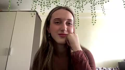 Nevena online show from 08/04/26, 08:28