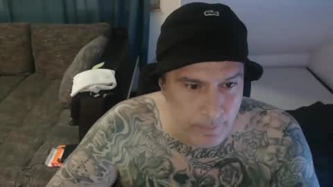 Snapshot of sinalco1975 chatting on 09/21/25, 04:25 sinalco1975 online show from 09/21/25, 04:25