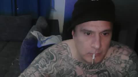 Snapshot of sinalco1975 chatting on 11/02/25, 02:25 sinalco1975 online show from 11/02/25, 02:25