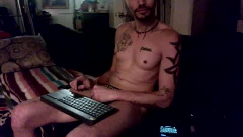 Snapshot of sinamaxx chatting on 01/03/25, 09:58 sinamaxx online show from 01/03/25, 09:58