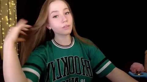 Sindi online show from 12/03/25, 12:25