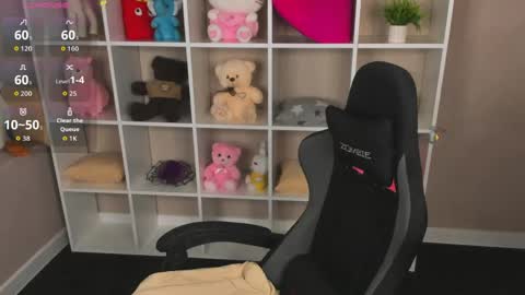 Snapshot of sindy_ortega chatting on 06/05/26, 12:39 Hi my name is Cindy Id love to see you on my stream. My schedule for the week 2 GMT 3am-9am MoTuFrSaSu online show from 06/05/26, 12:39
