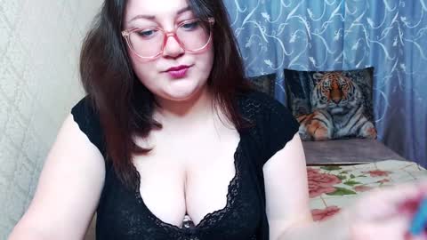 Snapshot of sindyjenice chatting on 12/05/24, 06:32 Angela online show from 12/05/24, 06:32