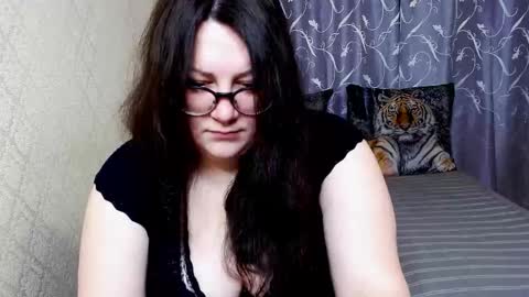 Snapshot of sindyjenice chatting on 03/02/26, 01:29 Angela online show from 03/02/26, 01:29
