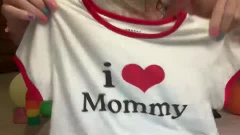 Snapshot of sindysissy chatting on 11/04/25, 04:22 Sindy SissyEnglish Spanish online show from 11/04/25, 04:22