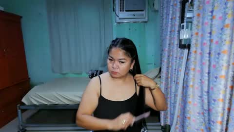 Snapshot of sinfullwife6969 chatting on 09/25/25, 10:19 sinfullwife6969 online show from 09/25/25, 10:19