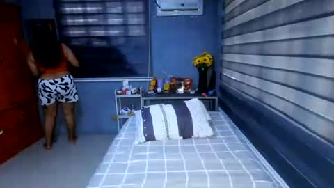 Snapshot of sinfullwife6969 chatting on 06/26/26, 03:44 sinfullwife6969 online show from 06/26/26, 03:44