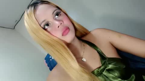 Snapshot of sinfulrose_ chatting on 03/16/26, 08:29 sinfulrose_ online show from 03/16/26, 08:29