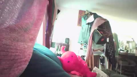 Siofra online show from 02/13/25, 03:56