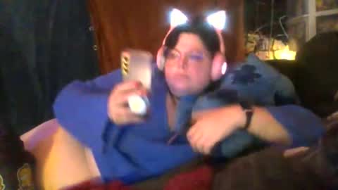 Snapshot of siofra chatting on 11/26/25, 12:11 Siofra online show from 11/26/25, 12:11