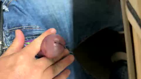 Snapshot of siohn934 chatting on 10/08/25, 09:12 Jon online show from 10/08/25, 09:12