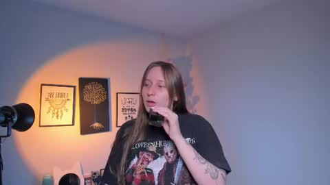 Snapshot of siouxsie_cenobite chatting on 06/20/26, 11:13 Siouxsie online show from 06/20/26, 11:13