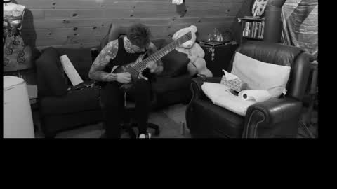 Dustbunnyfoofoo online show from 10/10/25, 02:32