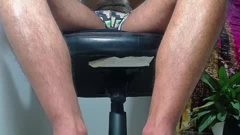 only foot                         worshipers here online show from 12/06/24, 11:14
