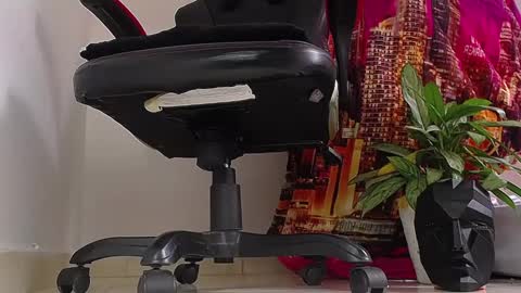only foot                         worshipers here online show from 01/07/25, 06:56
