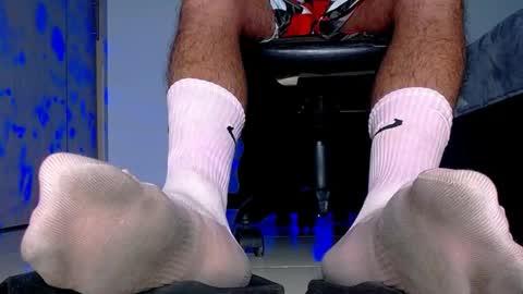 Snapshot of sir_kev66 chatting on 09/27/25, 07:02 only foot worshipers here online show from 09/27/25, 07:02