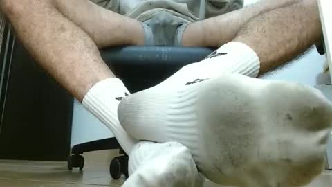 Snapshot of sir_tall_dom chatting on 12/21/25, 11:01 AlphaMaster Rodrick online show from 12/21/25, 11:01